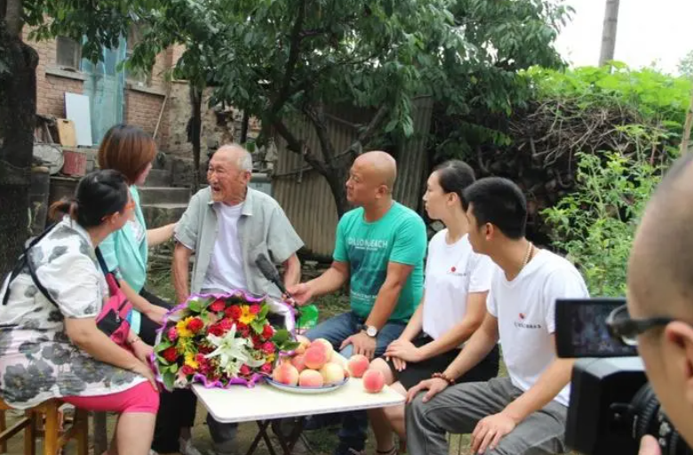 孝老爱老 晨阳水漆携保定电视台慰问易县老党员沐鸣2注册